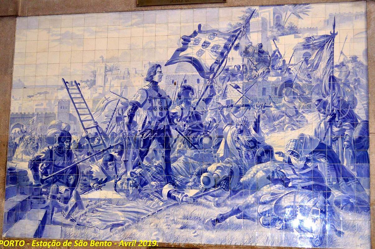 1913- PORTO- Estacao de Sao Bento.jpg